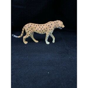 Vintage Plastic Leopard Great Figure, Toy, Great For School Projects 7” X 3.5”